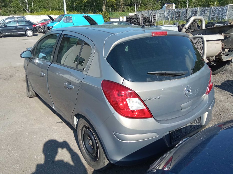 Opel Corsa D 1.4 A14XER *na części*