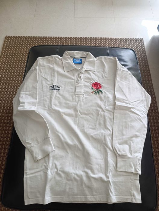 Camisolas e polos de varios clubes