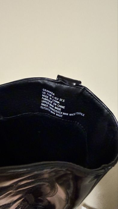 Чоботи лак жіночі ковбойки 37-37,5р