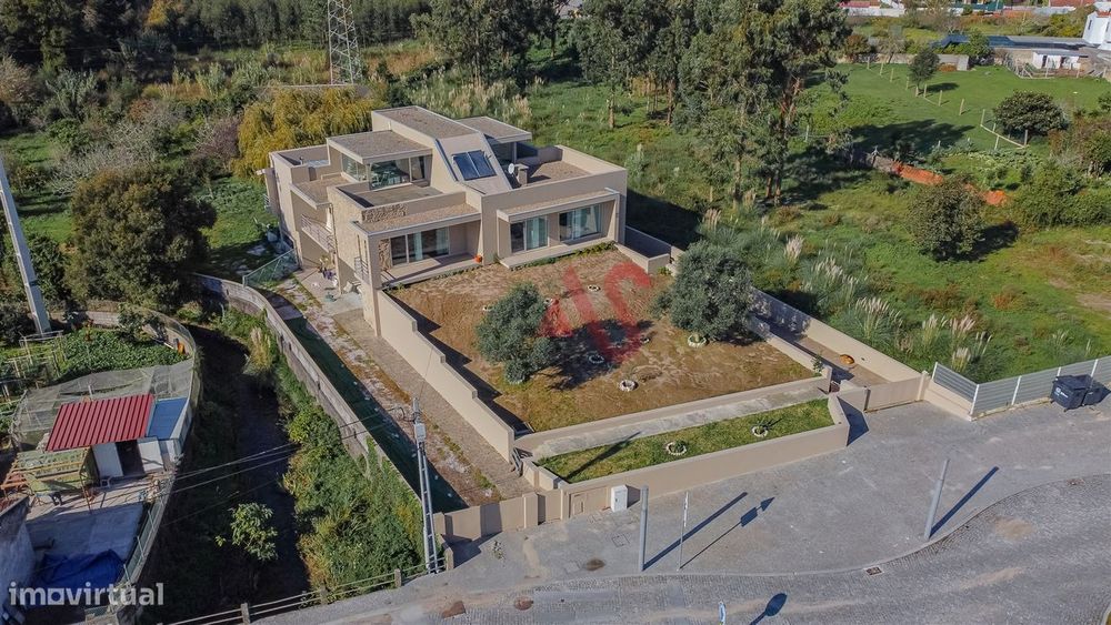 Moradia de Luxo T4 em Cortegaça, Ovar