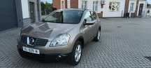 Sprzedam bardzo ładnego Nissan Qashqai 2.0 benzyna, 4 x 4 napęd