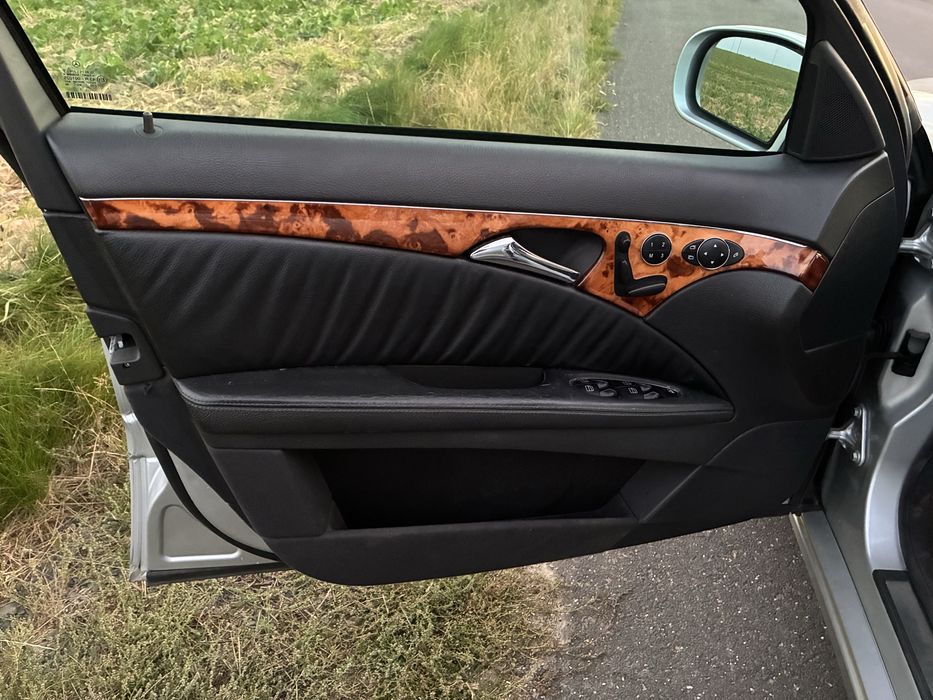 Wszystkie części Mercedes w211 2.7 CDI kombi Elegance kolor 744