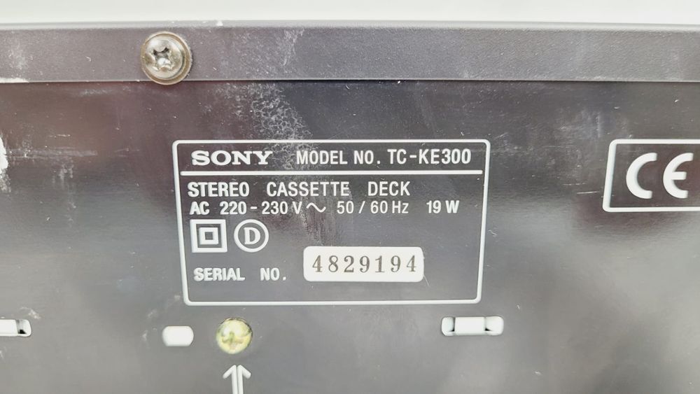 Magnetofon SONY TC KE300 deck kaseta 2 głowicowy Dolby B C HX PRO