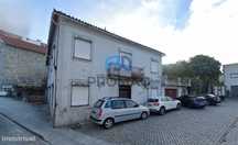 Moradia T6 ao Centro de Resende
