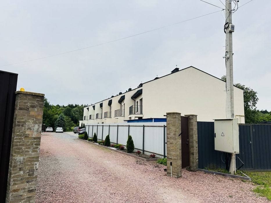 БЕЗ КОМІСІЇ, готовий кутовий таун, можна заходити на ремонт