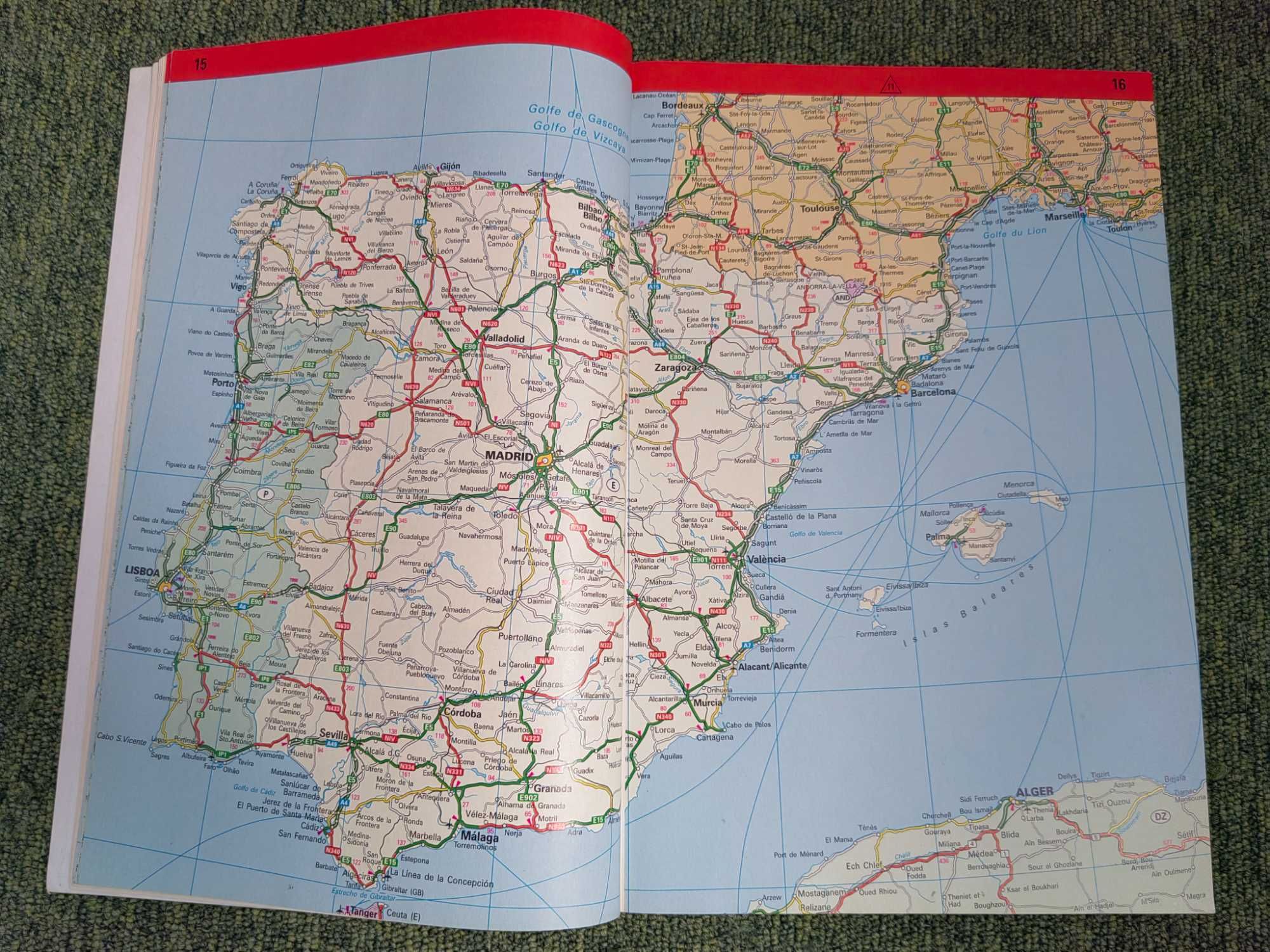 Atlas Europa, edição 1998/99 da Turinta
