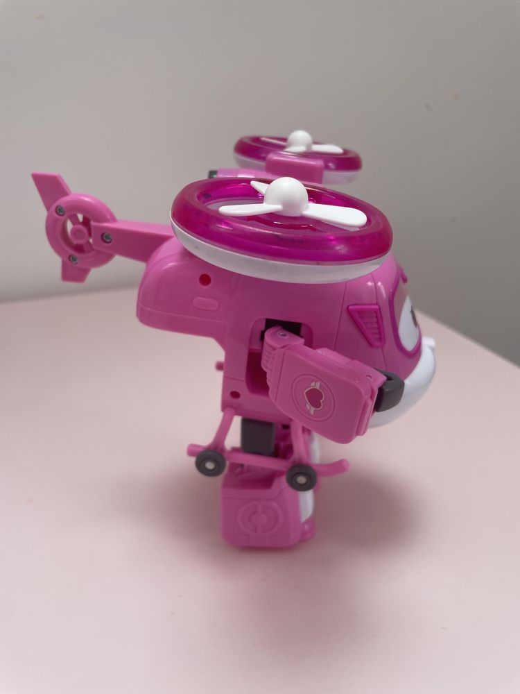 Super Wings Dizzy transformująca