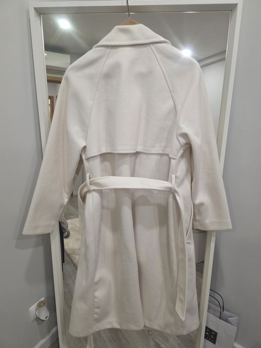 Casaco branco novo