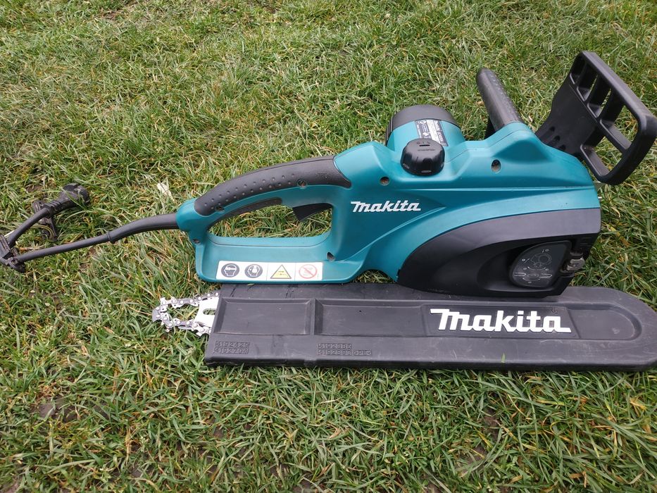 Електропила Makita UC4020a