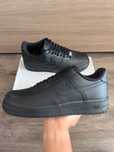 "Buty sportowe damskie"Nike_Air_Force_1_Low_'07_Black_rozmiar.38.5