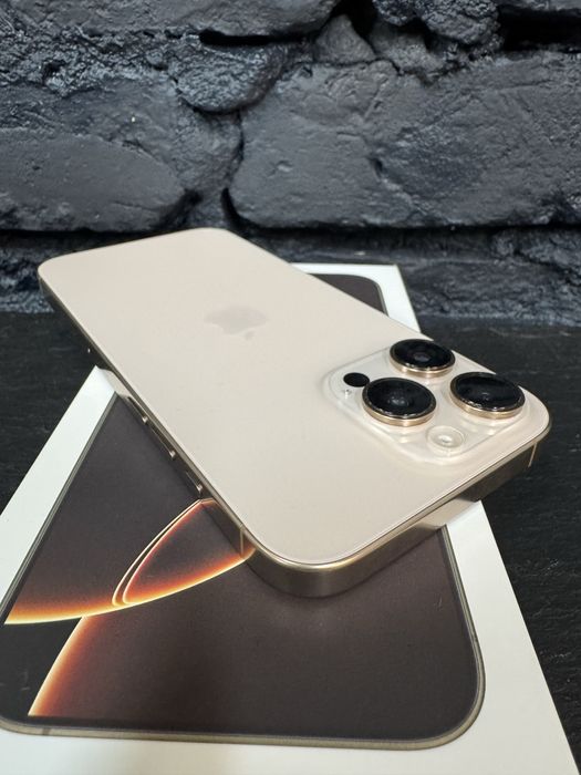 iPhone 16 Pro Max 256 GB— Stan bardzo dobry, wszystko sprawne!