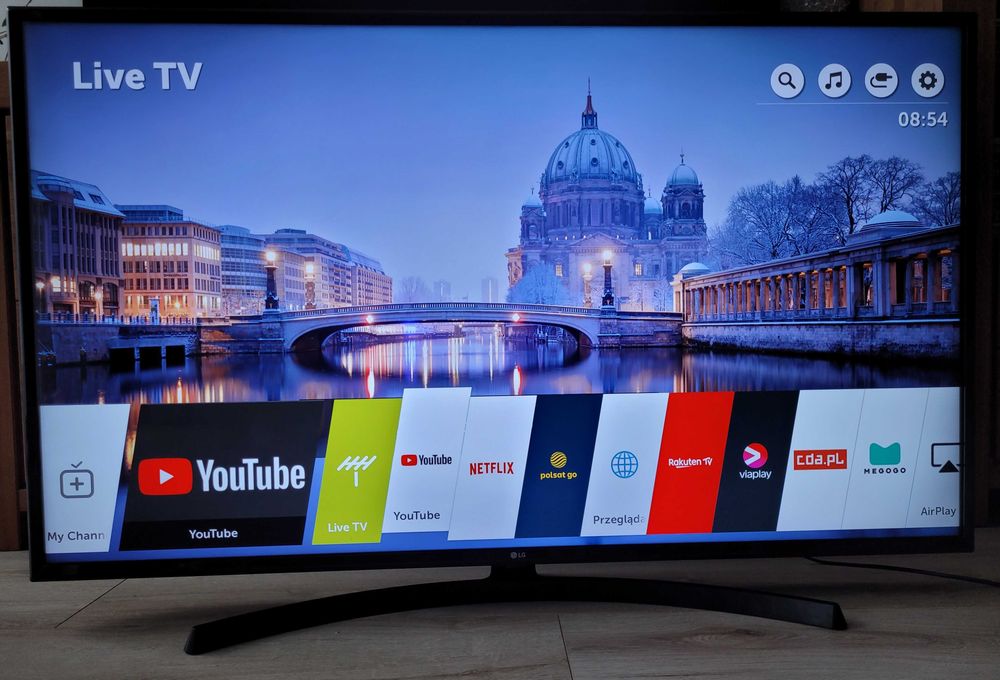 LG 55" 4k UHD Smart WiFi WebOS Neflix Disney HBO DVB-T2 HEVC