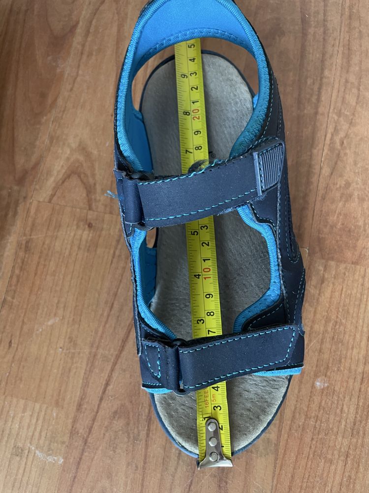 Sandały r.37 dla chłopca ze sklepu Lidl