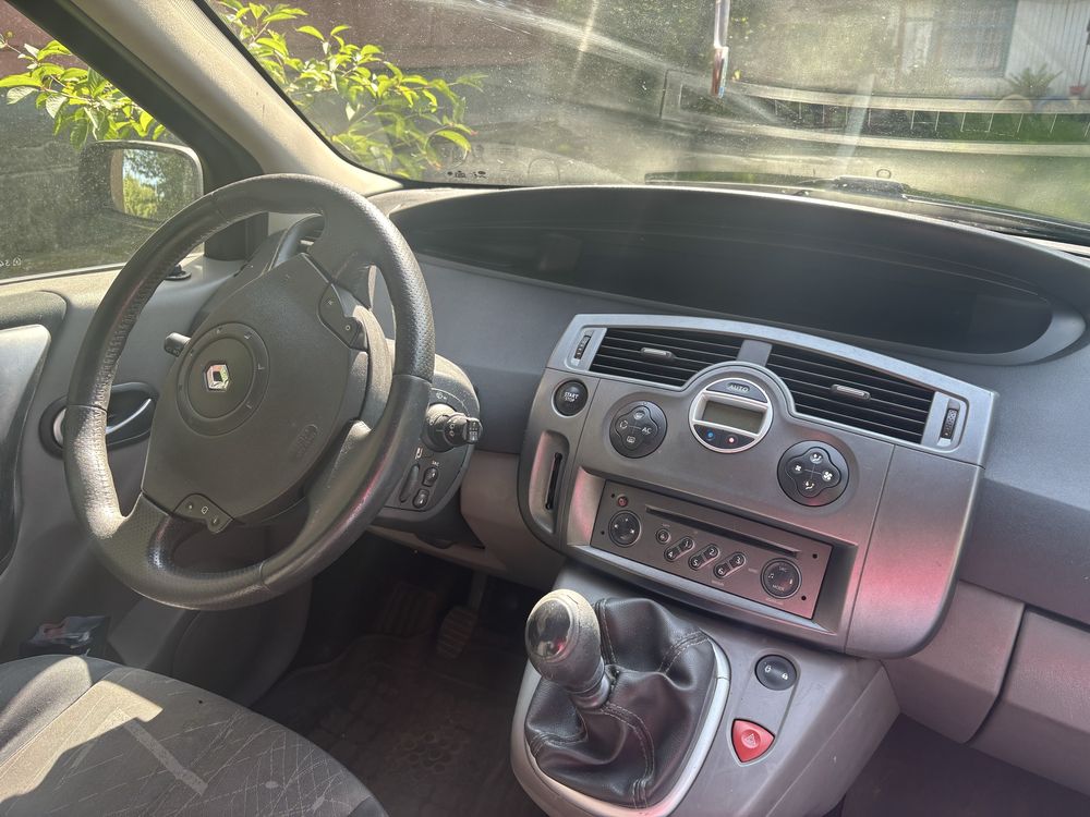 Renault Scenic 2005 року