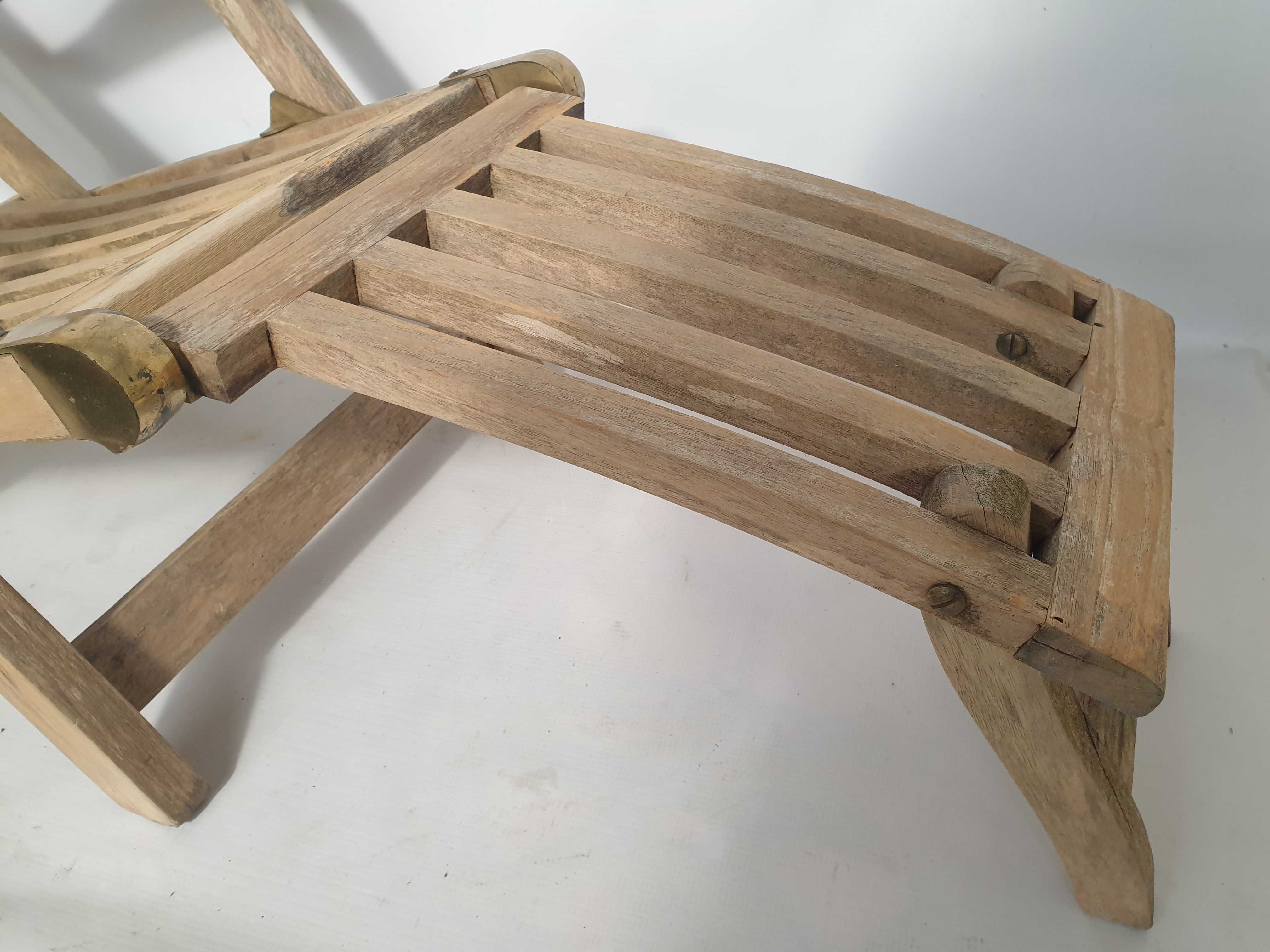 leżak drewniany mosiężne okucia ogrodow TEK teak dla dzieci retro mini