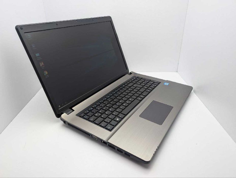 Terra M1749 intel I5-4200M Ram-8gb HDD-1000Gb lntel HD Graphics 17.3