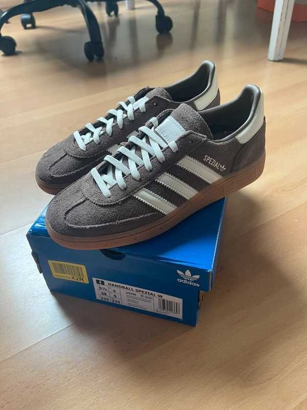 ButyDamskie Adidas Handball_Spezial_brązowy Rozmiar.36