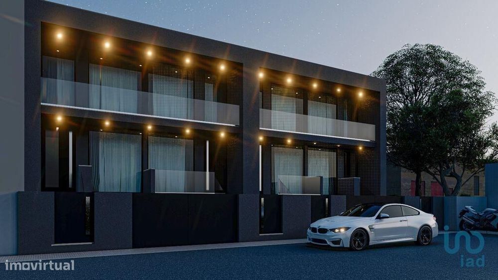Apartamento T4 em Arcozelo de 185,00 m2