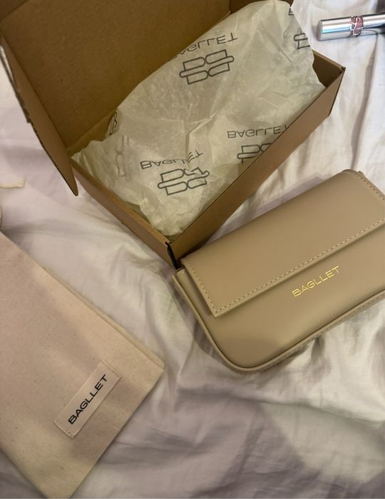 Сумка bagllet , бежева сумка , баглет , bagllet mini