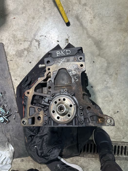 Блок циліндрів BKD 2.0 TDI skoda A5 vag groupe vw в зборі комплектуючі