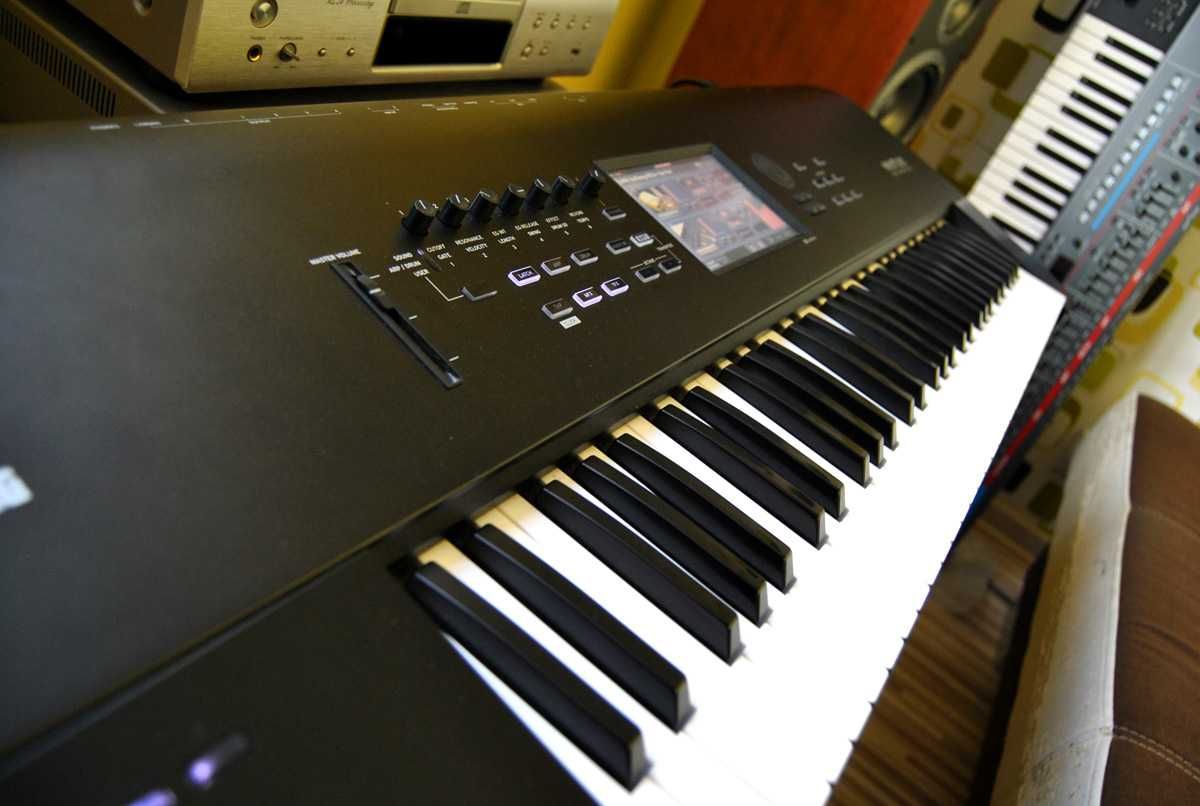 Korg Nautilus. Syntezator Workstation.