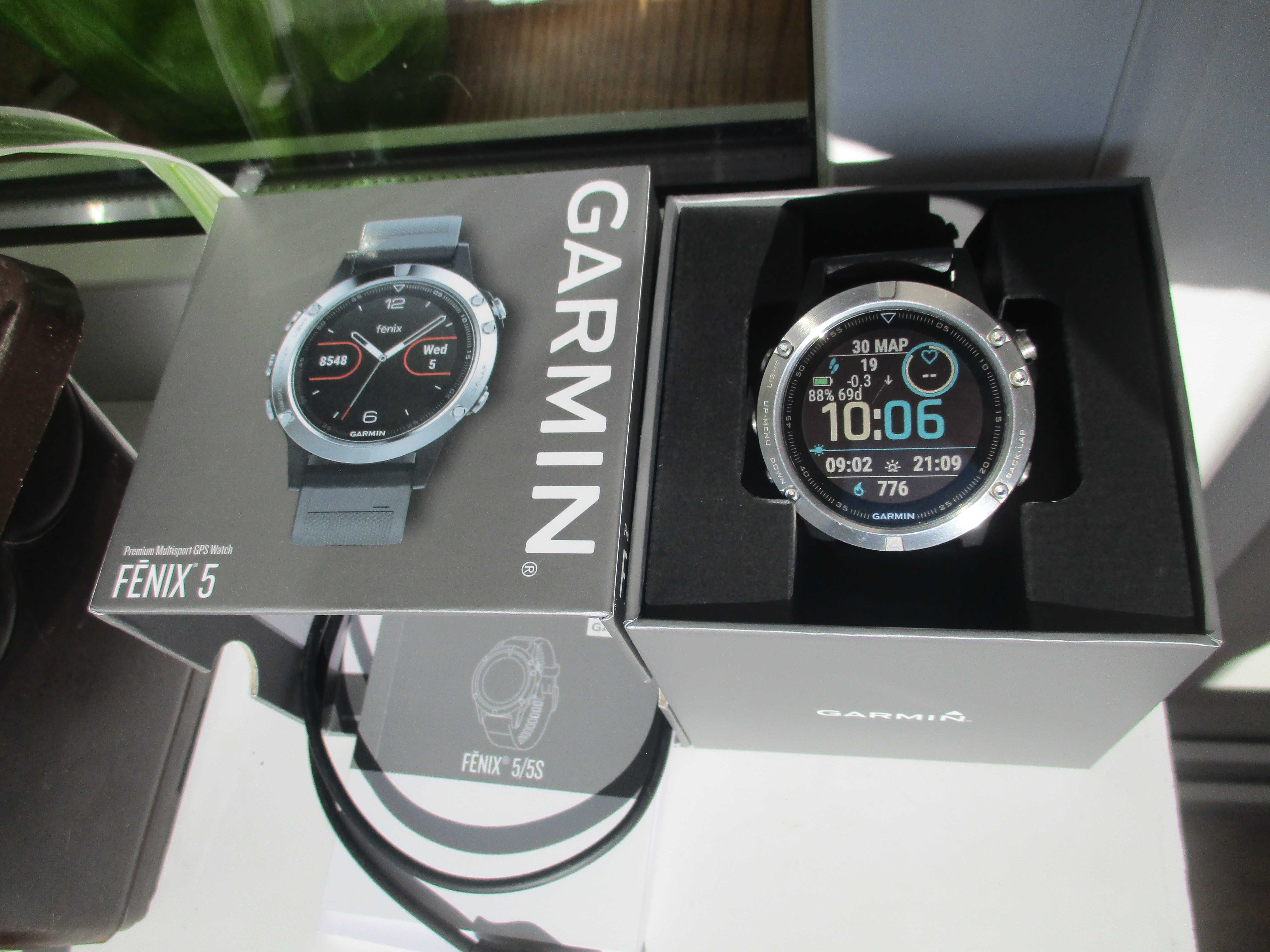 Garmin Fenix 5 мультиспортивний годинник