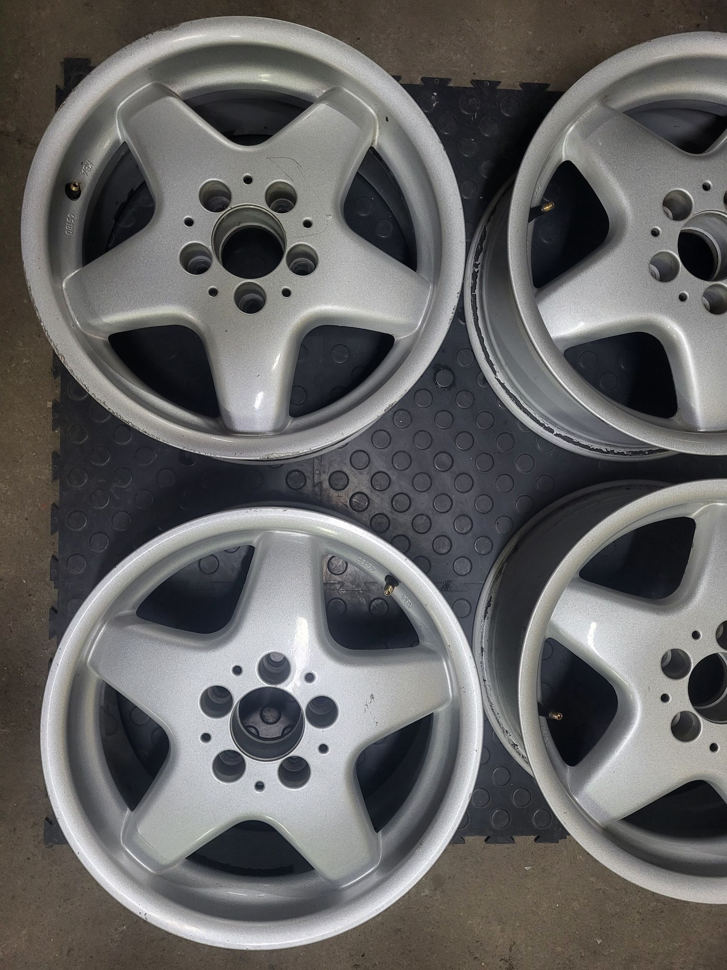 Felgi Aluminiowe 5x112 7,5Jx16 ET38 Mercedes Audi VW