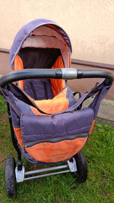 Коляска чорні шасі в гарному стані прогулянкова