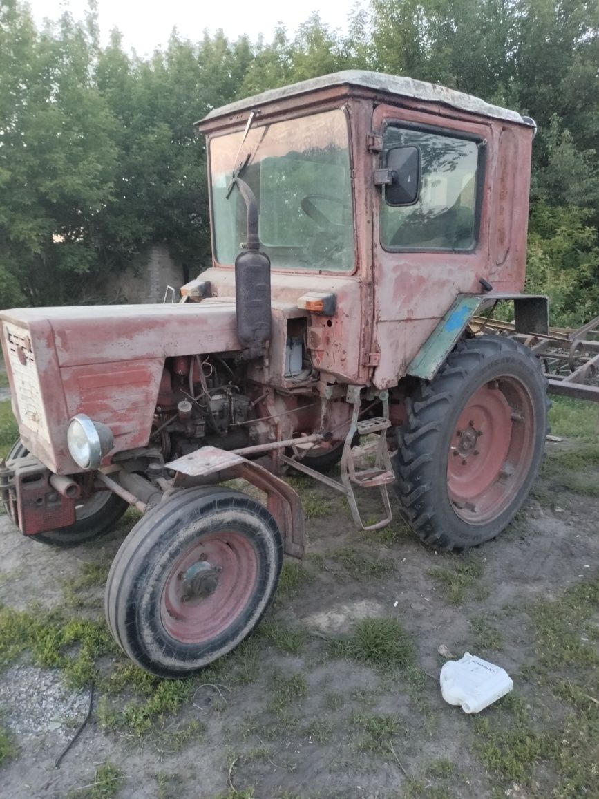 Продам Трактор т 25