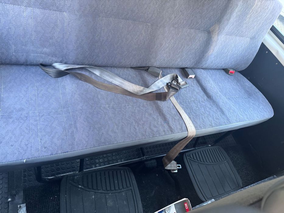 Carrinha Ford Transit 120 Van