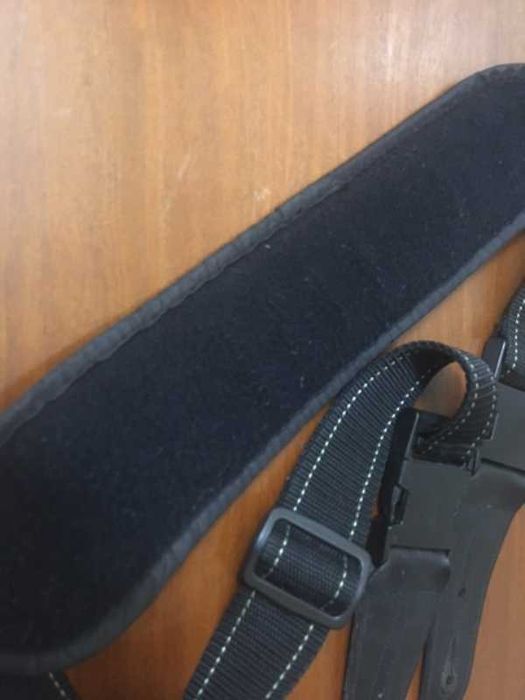 Correia para guitarra com grande almofada de ombro