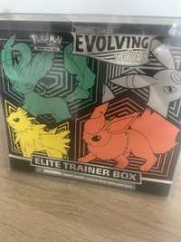 Elite Trainer Box z dodatku Evolving Skies