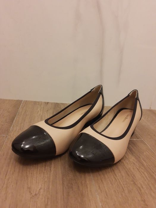 Nowe - Czółenka na słupku r. 37 Clara Barson