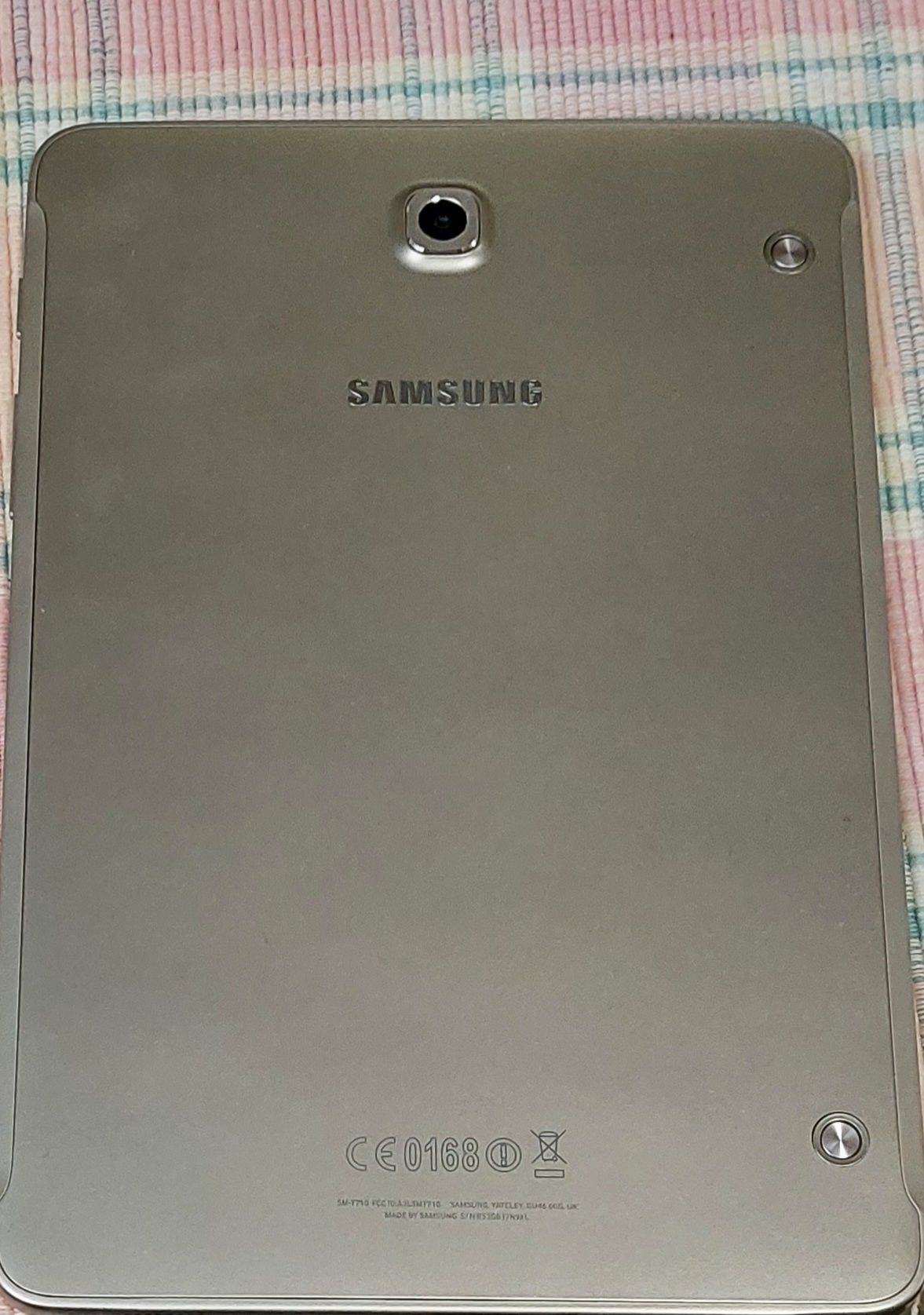 Tablet Samsung Galaxy S2 bardzo dobrze utrzymany, bez rys 8 cali