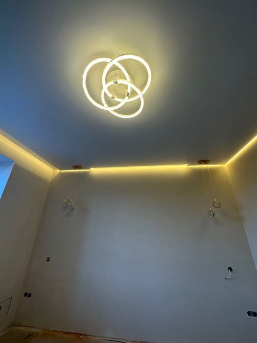 Натяжні стелі на будьякий смак.