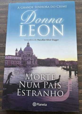 Morte num país estranho de Donna Leon