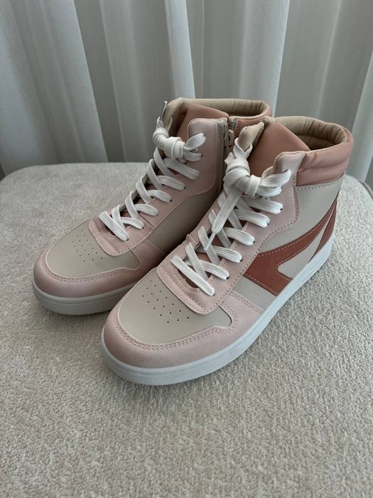 Кросівки жіночі хайтопи Італія