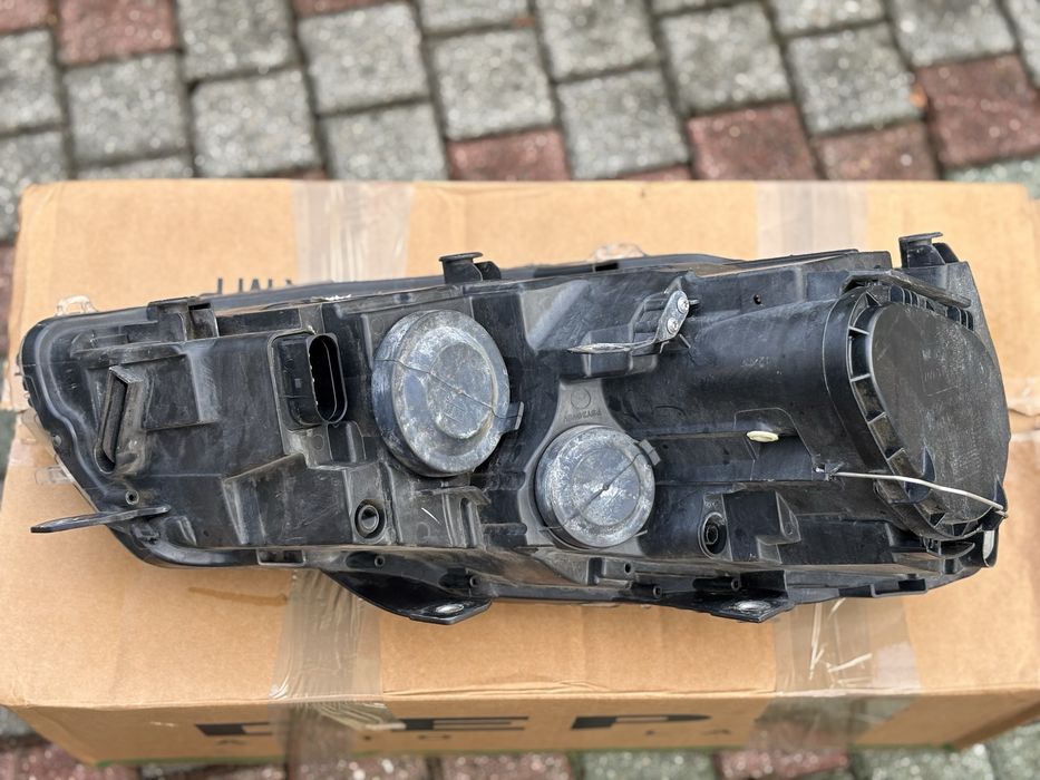 Lewa lampa przednia przód reflektor lewy VW Golf 6 VI
