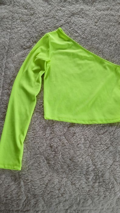 Bluzeczka damska na jedno ramię