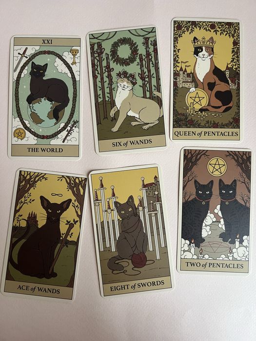 Розпродаж карт таро