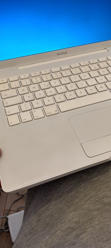 macbook A1181 White