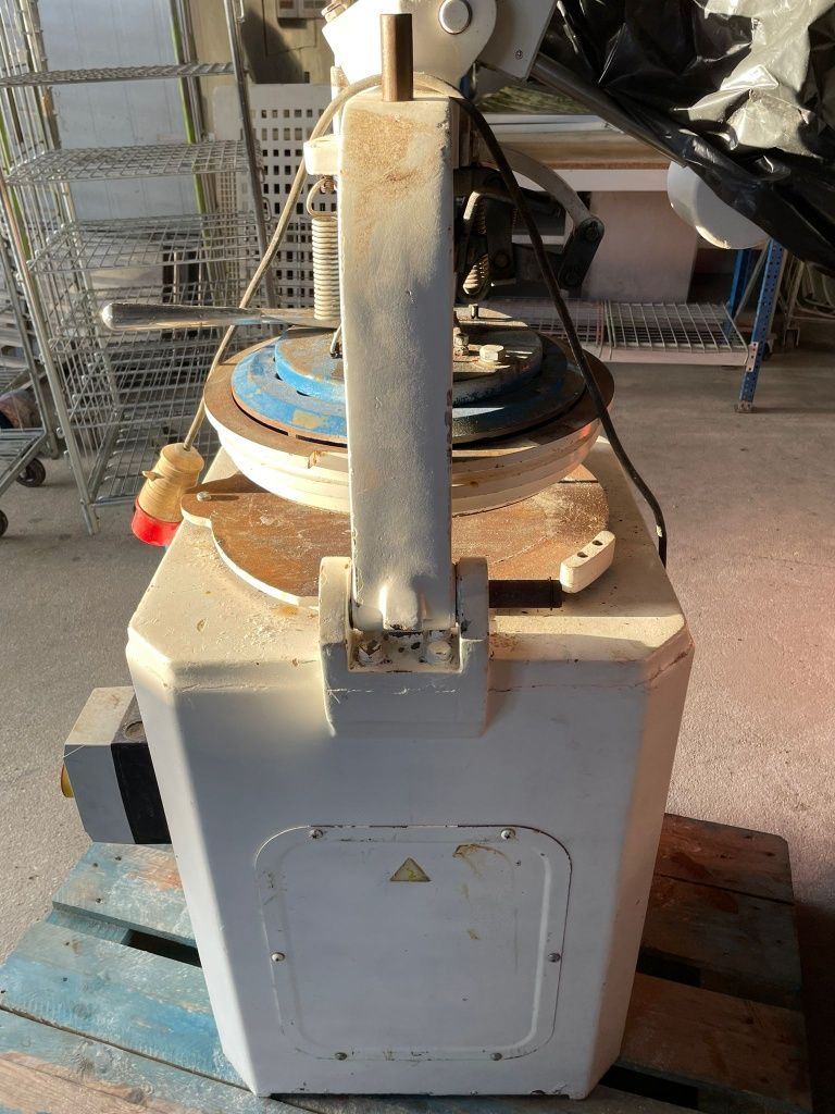 Divisora automática para pão