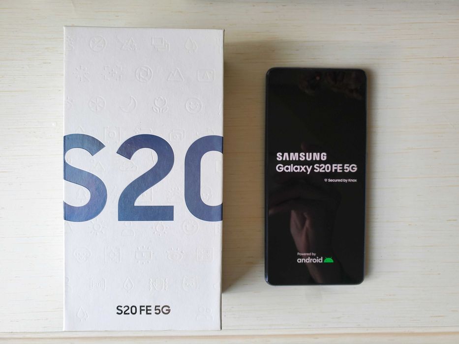 Samsung Galaxy S20 FE 5G Snapdragon идеал