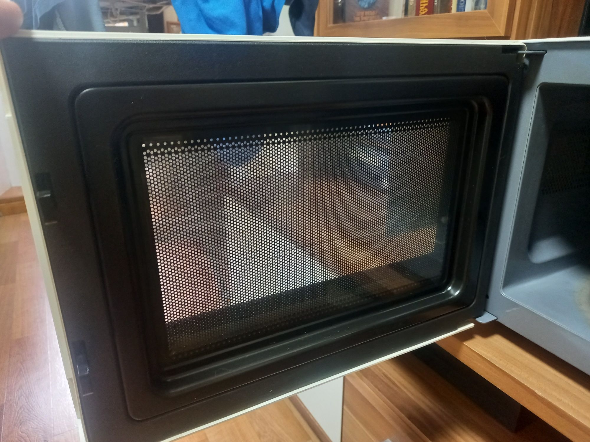 Микроволновка Lg