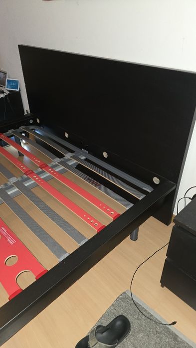 Cama casal MALM c/estrado