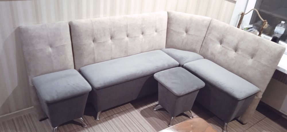 Перетяжка, ремонт, реставрация мягкой мебели, офисных кресел.