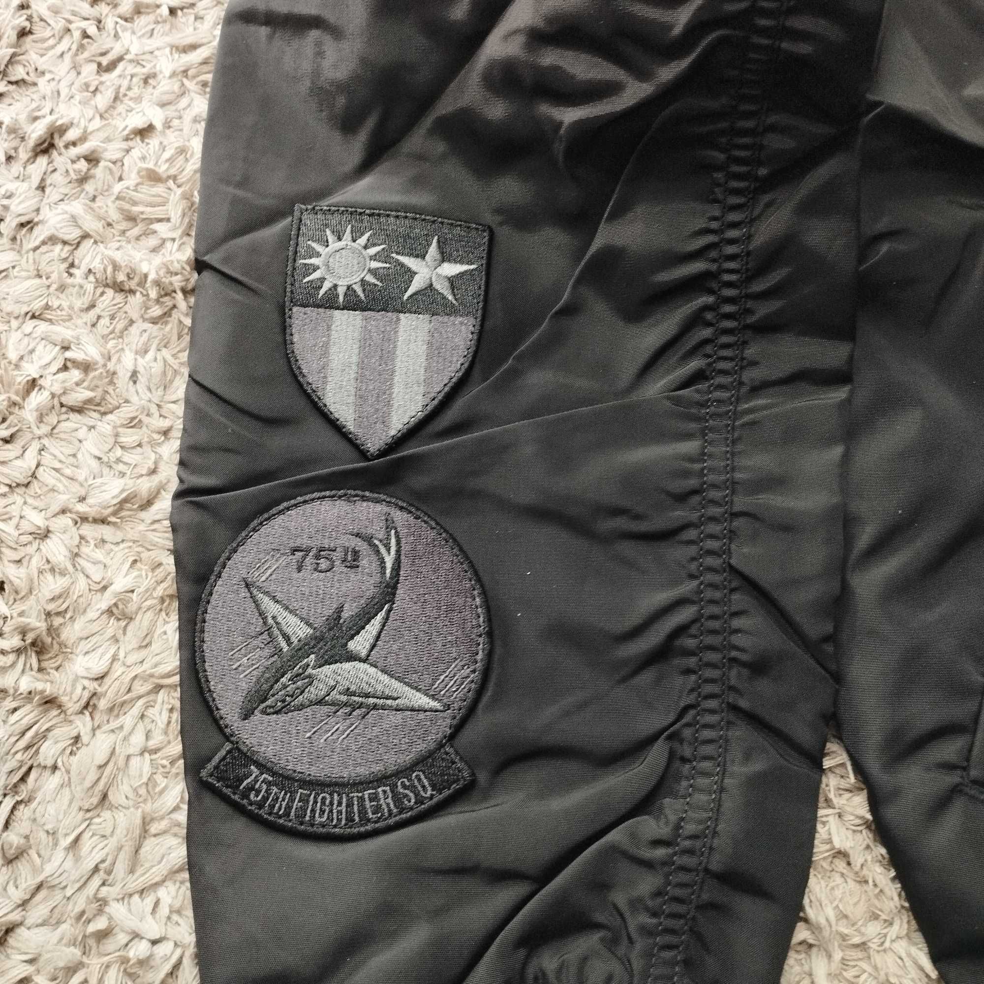 Alpha Industries Bomberka Flying Tigers (156129) czarna