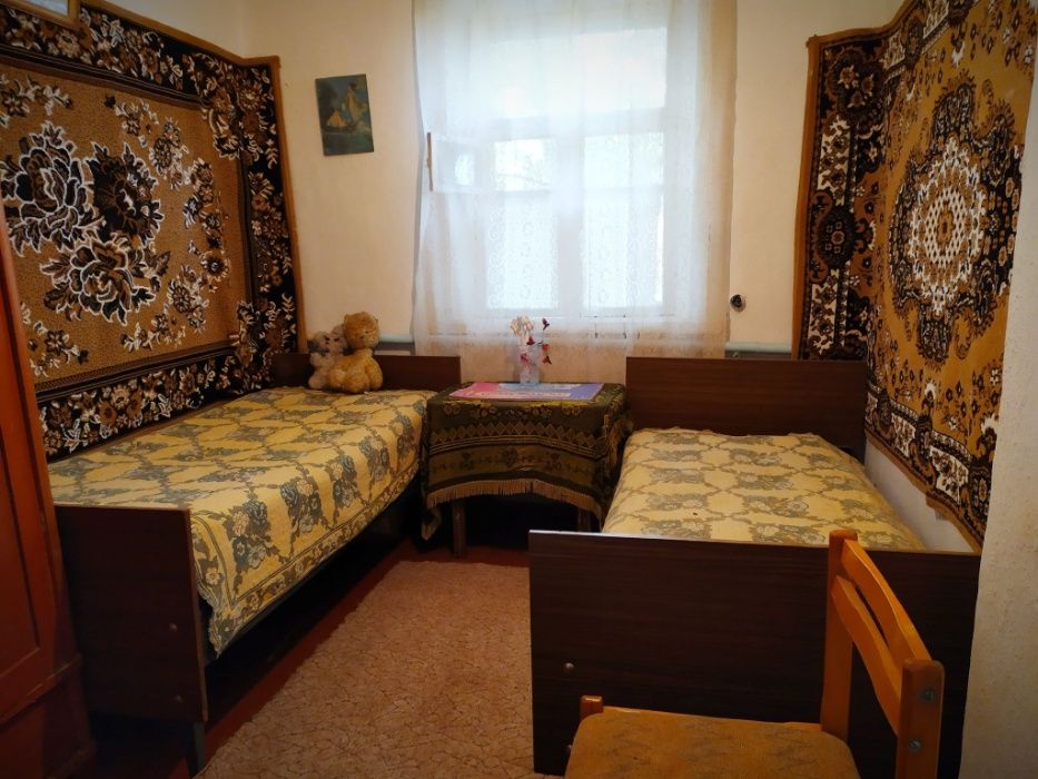 Хмільник. Зозулинці. Цегляний будинок.