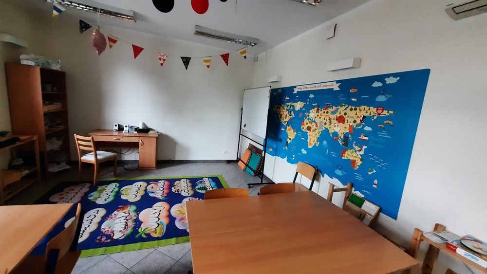 Lokal usługowy, biurowy, szkoła itp centrum Zabierzowa. Parter