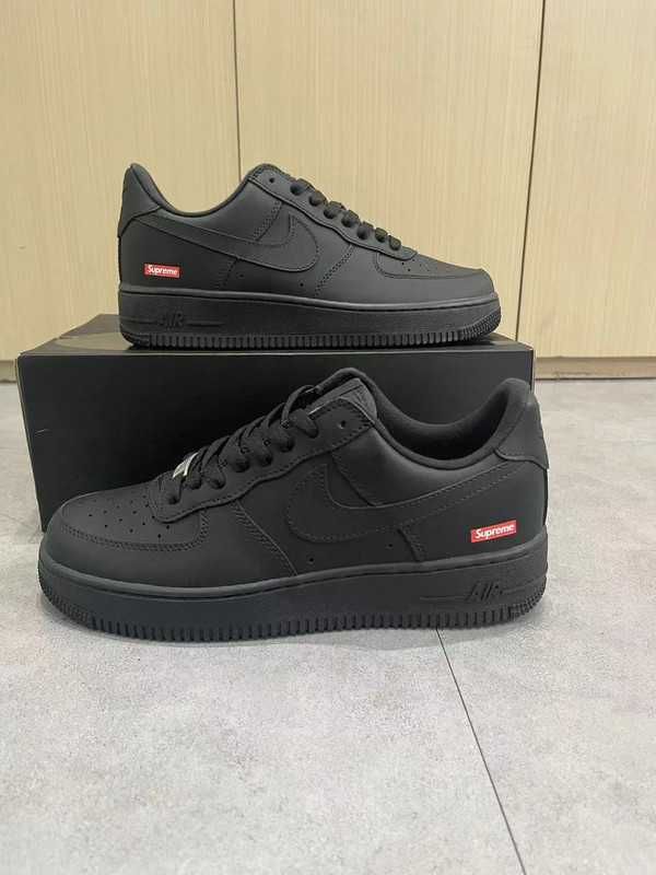 Nike Air Force 1 Low Supreme Black 42